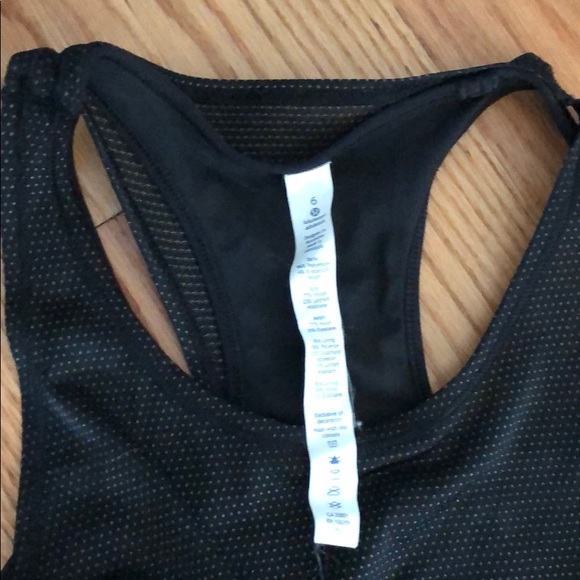 Lululemon tank - Picture 2 of 4
